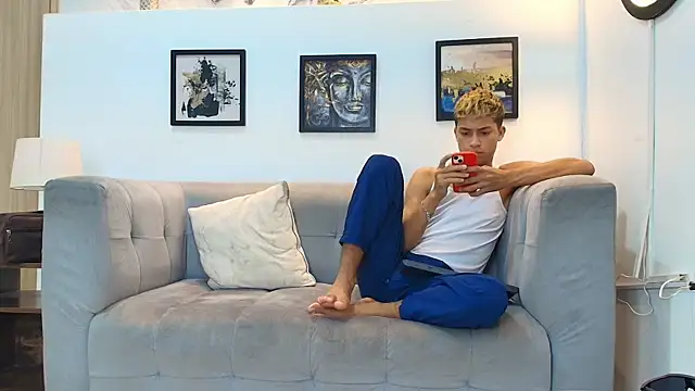 GOLD BOYS online show from May 27, 7:38 am