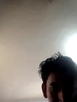 WooingWalking online show from March 4, 9:11 pm