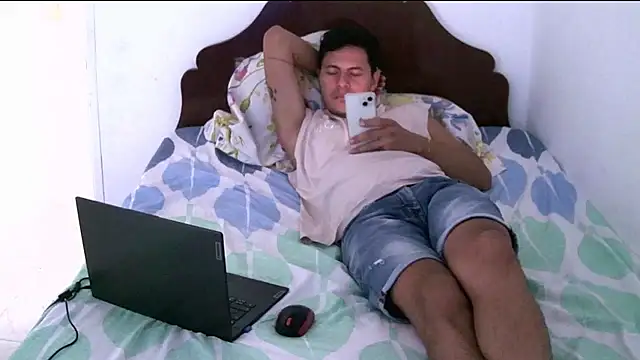 19daniboy online show from May 13, 4:59 pm