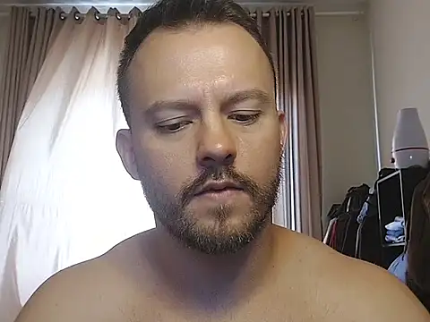 amanteloiro online show from May 11, 4:04 pm