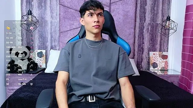 AronTawers online show from May 28, 8:07 pm
