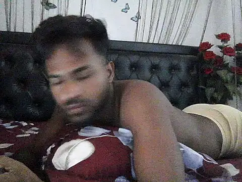 Hunkytop online show from May 28, 5:05 am
