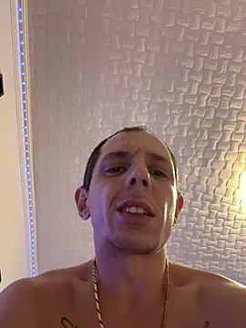 Hugo1993 online show from July 10, 6:10 pm