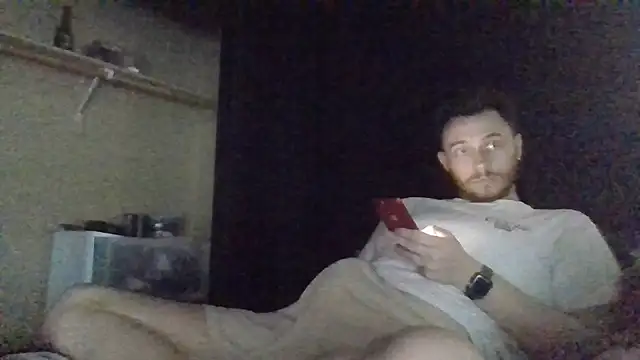 TallHungandCloudy69 online show from May 19, 9:43 pm