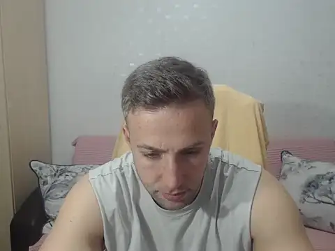 BlondEagleMuscle online show from March 9, 9:09 pm