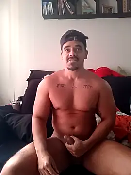 victordamn18 online show from June 1, 5:02 pm