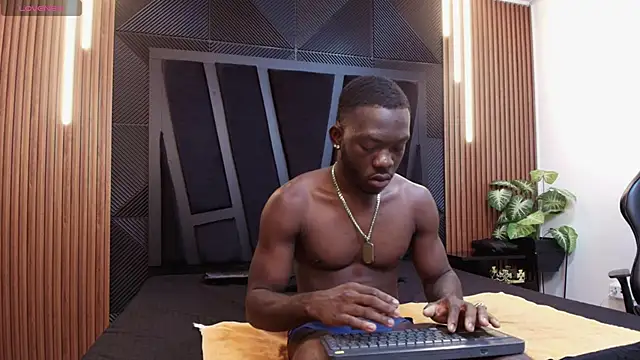 Oliver Laurent  online show from April 9, 12:11 pm