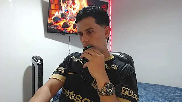 JUAN CAMILOXXX online show from April 21, 3:56 am