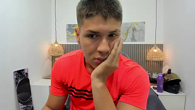AlessandroFranco online show from May 6, 2:06 pm