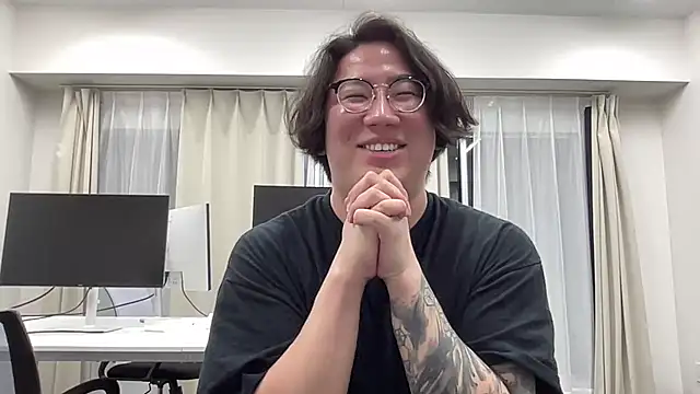 odyodyody4545 online show from April 19, 3:33 pm