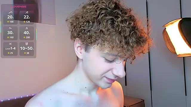 Angel Crave online show from April 16, 9:50 pm