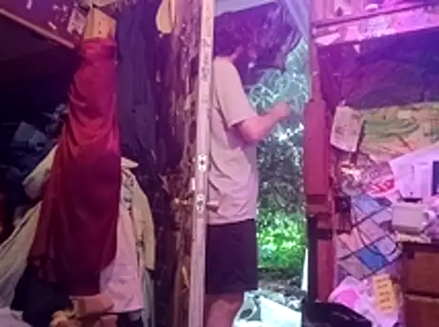 nearby causual online show from June 9, 2:24 am