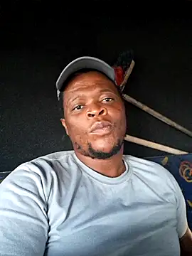 silverbearboy online show from June 18, 2:11 pm