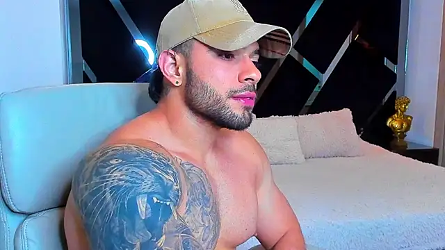 Raytorres online show from May 3, 11:18 pm