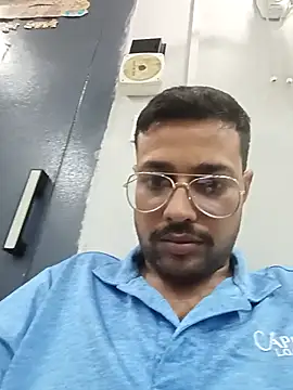 herochoclateboy online show from May 4, 6:04 am