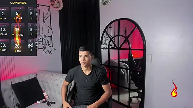 noahdark  online show from May 16, 2:20 am