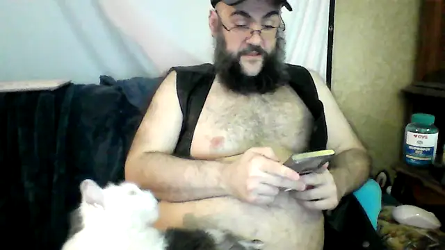 BriTheTopBear online show from May 16, 1:58 am