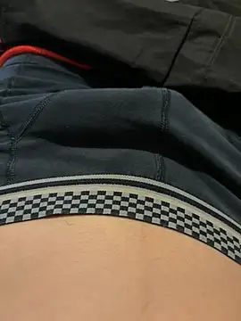 nezzyo93 online show from June 14, 8:22 pm