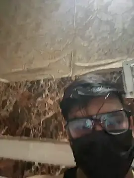 Badbuddy00 online show from May 24, 7:53 pm