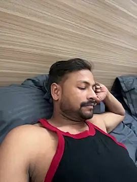 newdelhiBOY  online show from May 22, 3:17 pm