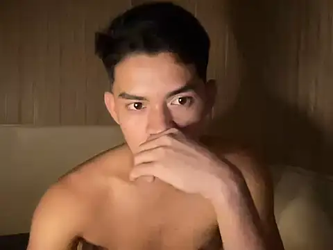 yourhotasian jhonpol16 online show from July 3, 3:51 pm