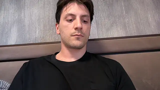 italianass94 online show from April 26, 2:03 pm