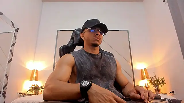 Jayden VanceJS online show from June 24, 5:32 am