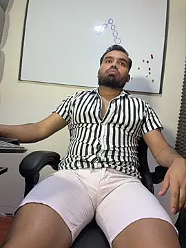 LucaLaurent online show from July 2, 12:31 am