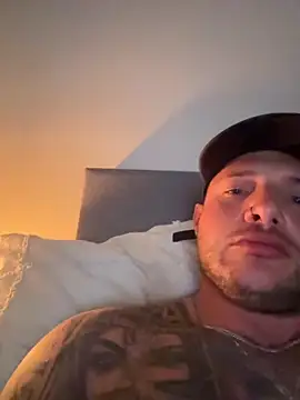 Toykoamg online show from April 23, 3:03 pm