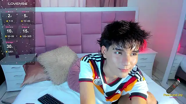 christopher robin4 online show from May 30, 8:09 pm