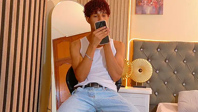 Alex Bloom online show from June 25, 7:18 pm