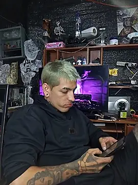 demoni0802 online show from July 3, 3:23 am