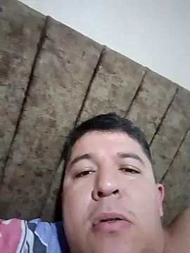 latino hott  online show from May 6, 2:01 am