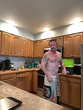 DreadlockDerek online show from May 11, 12:18 pm
