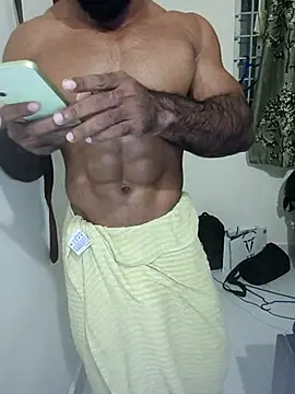 freakinsexy online show from August 5, 6:35 pm