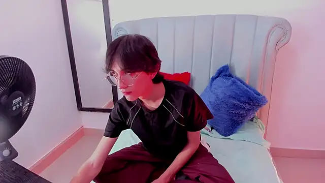 LittlePrince  online show from June 22, 9:41 pm