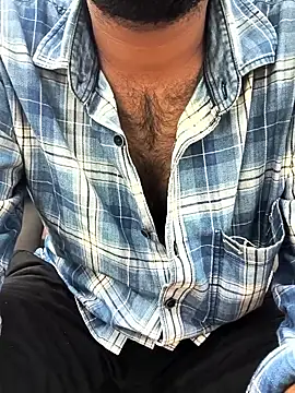 s724373 online show from May 11, 6:26 am
