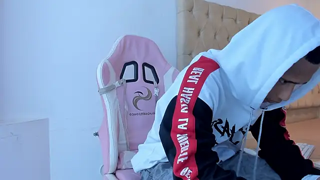 Supreme Badboy online show from June 26, 1:42 am
