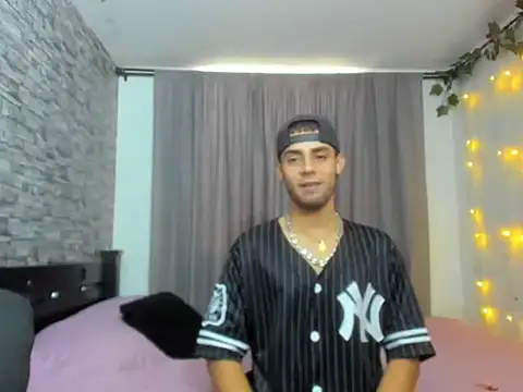 AlexBunny  online show from May 20, 6:47 pm