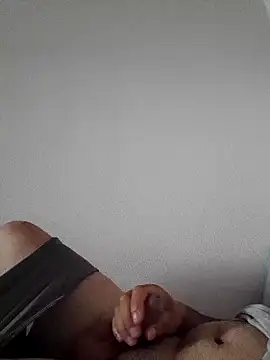Nicolas065 online show from May 16, 4:27 pm