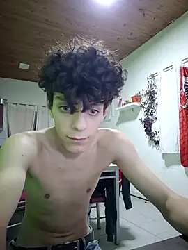 nogueraenzo10 online show from May 25, 6:52 am