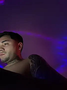 darkvelvetxxx online show from May 27, 1:24 am