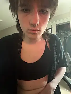 sissysuby online show from May 26, 9:22 pm