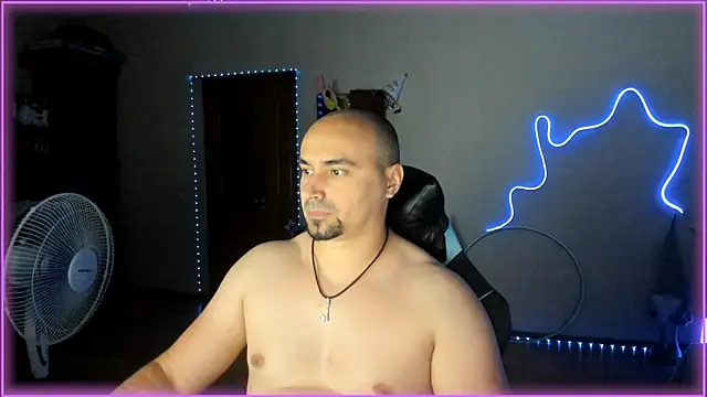 -SexyDaddy- online show from June 25, 6:01 pm