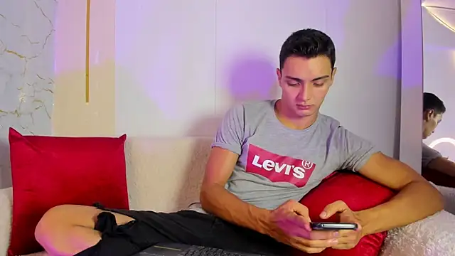 andrewevans46 online show from June 2, 1:12 pm