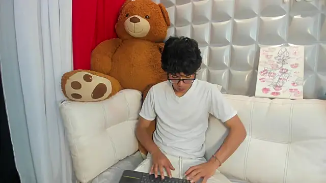 maximo 2019 online show from July 15, 1:45 am