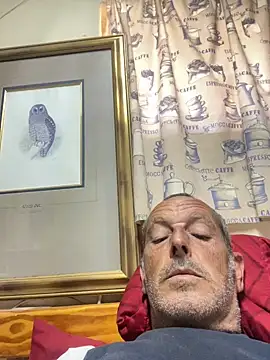 GeldenKuy online show from August 6, 1:06 pm