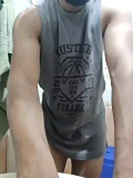 hunkfreakin online show from June 14, 10:39 am