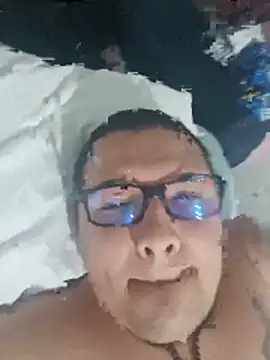 Carlos121477 online show from June 12, 3:49 am
