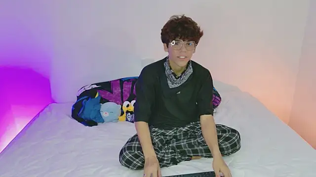 Samy Twink online show from July 11, 2:13 am